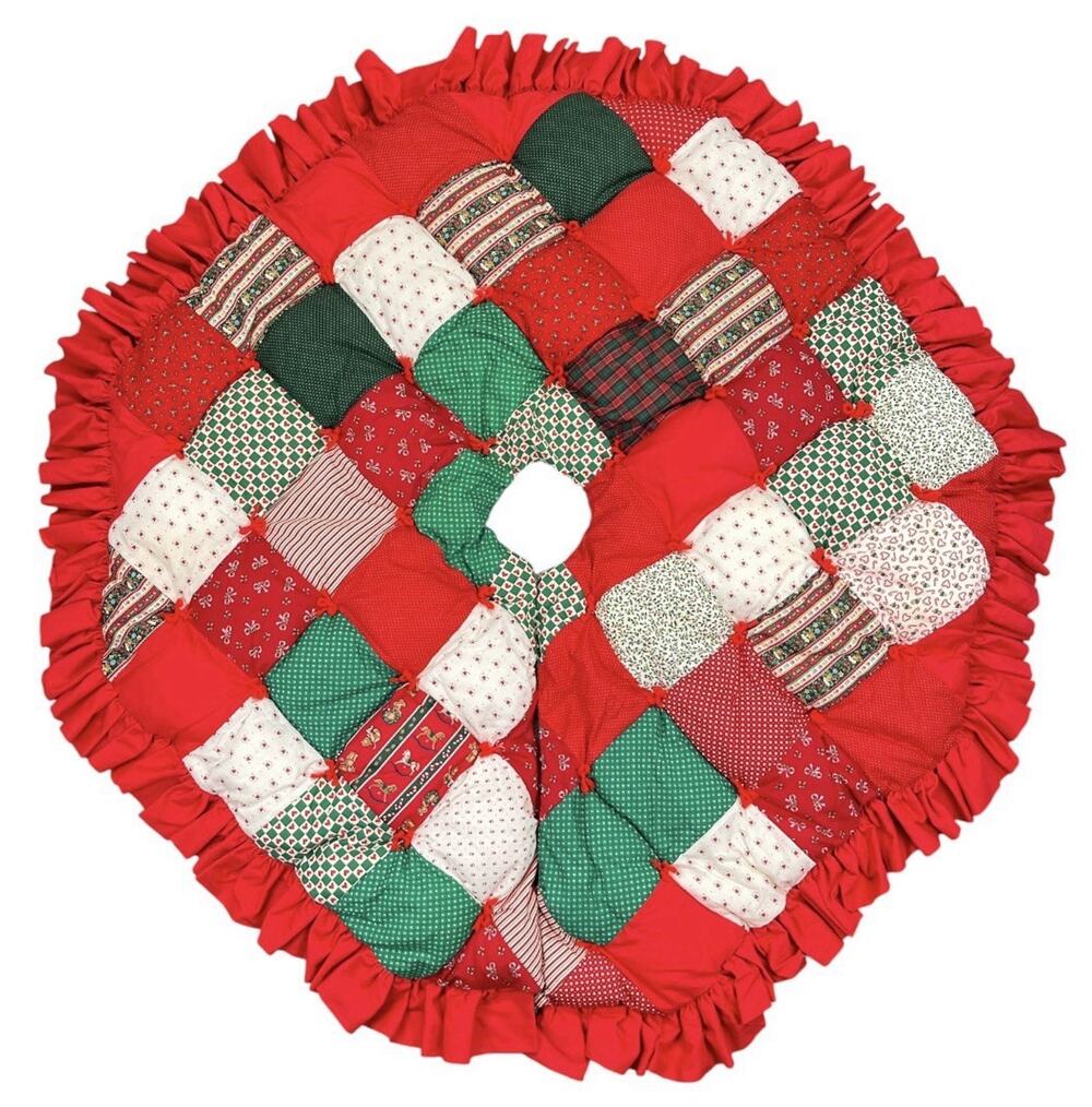 Handmade Quilted Puff Patchwork Christmas Tree Skirt Red Green Vintage